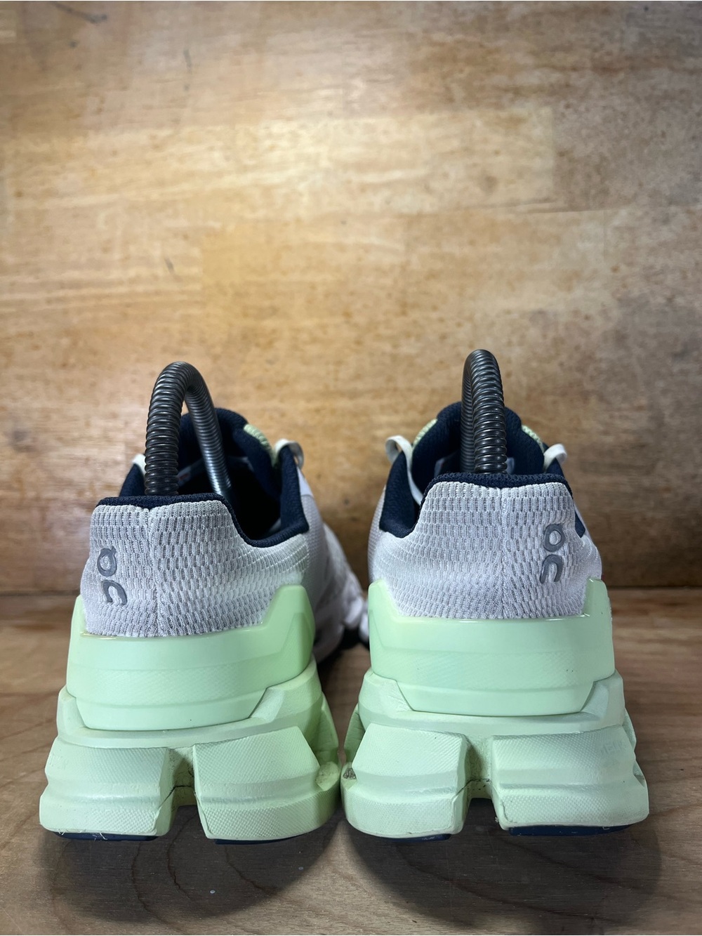On CloudFlyer 2.0 REFLECTIVE Womens Size 7.5 Running Shoes Sneakers Gray Green - Picture 5 of 12